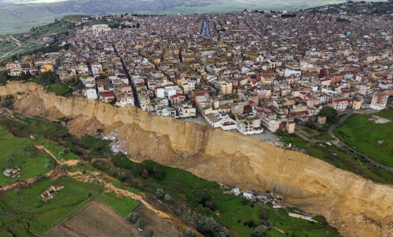 Σικελία:-Η-Μελόνι-ανακοίνωσε-βοήθεια-150-εκατ.-ευρώ-στους-πληγέντες-από-τις-κατολισθήσεις-στην-κωμόπολη-Νισέμι