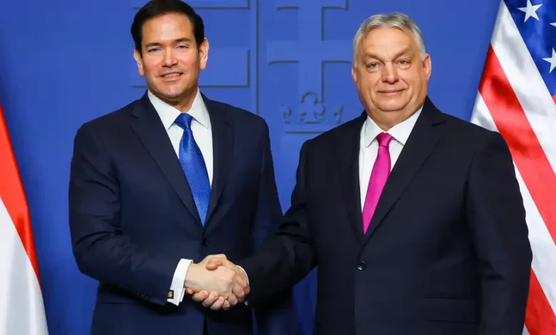 Ο-Μάρκο-Ρούμπιο-στο-πλευρό-του-Βίκτορ-Όρμπαν