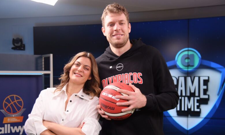 o-Σάσα-Βεζένκοφ-στο-allwyn-game-time:-Ο-ιδανικός-συμπαίκτης,-ο-δυσκολότερος-αντίπαλος-και-το-τραγούδι-που-αφιερώνει-στον-Ολυμπιακό