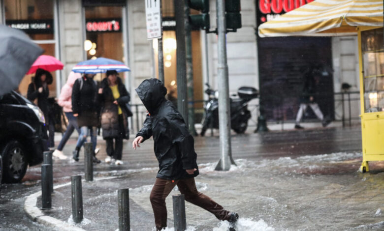 Καιρός-–-Τσατραφύλλιας:-Καταιγίδες-τις-επόμενες-24-ώρες-–-Κίνδυνος-πλημμυρών-σε-9-περιοχές