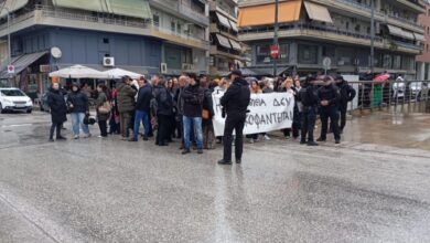 Εργαζόμενοι-ΒΙΟΛΑΝΤΑ-έξω-από-τα-Δικαστήρια-Τρικάλων