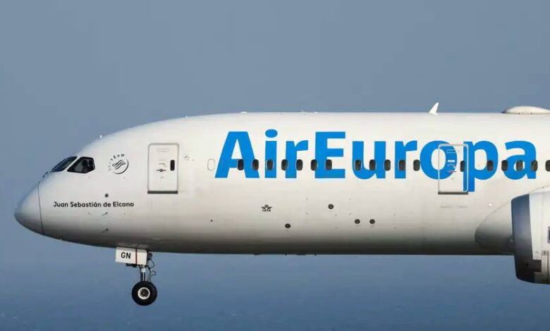 Ισπανικό-το-πρώτο-ευρωπαϊκό-boeing-787-που-προσγειώθηκε-στη-Βενεζουέλα-μετά-την-απαγωγή-του-Νικολάς-Μαδούρο