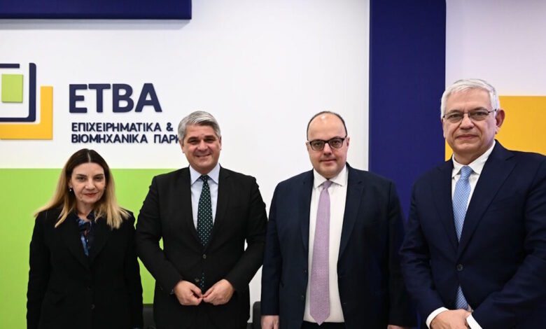 Στρατηγική-συνεργασία-της-ΔΥΠΑ-με-ΕΤΒΑ-ΒΙΠΕ-για-τη-σύνδεση-εκπαίδευσης-και-βιομηχανίας