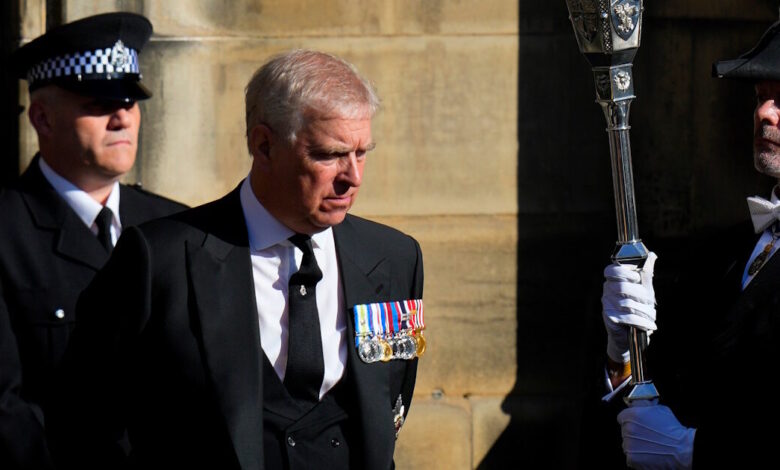 Σύλληψη-Άντριου-για-υπόθεση-Επστάιν:-Αντιμέτωπος-ακόμη-και-με-ισόβια-ο-έκπτωτος-πρίγκιπας