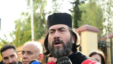 Κιβωτός-του-Κόσμου:-«Ο-πατέρας-Αντώνιος-προτίμησε-τις-τηλεοπτικές-συνεντεύξεις-και-να-παρουσιαστεί-ως-θύμα-σκευωρίας»,-λένε-οι-δικηγόροι-των-θυμάτων