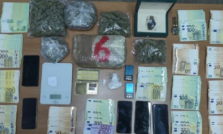 «Χτύπημα»-σε-μεγάλο-κύκλωμα-ναρκωτικών-στη-Ρόδο:-Τα-αποκαλούσαν-«λουλούδια»-και-«γουρουνάκια»-–-Άνω-των-700.000-ευρώ-η-κοκαΐνη-που-διακίνησαν