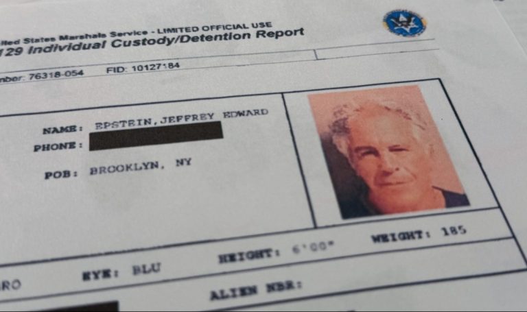 Σκάνδαλο-Έπστάιν:-Επτά-στους-10-Αμερικανούς-πιστεύουν-ότι-οι-ισχυροί-δεν-λογοδοτούν