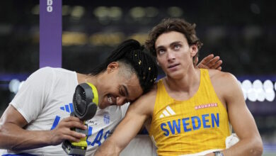 Καραλής-σε-Ντουπλάντις:-«Έχεις-ταλέντο-στο-τραγούδι,-μπορείς-να-κάνεις-μόνο-αυτό-για-έναν-χρόνο;»