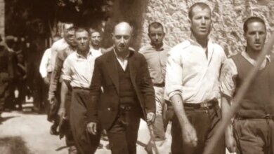 Αυθεντικές-οι-262-φωτογραφίες-από-την-εκτέλεση-των-200-στην-Καισαριανή-–-Τις-αγοράζει-όλες-το-υπουργείο-Πολιτισμού