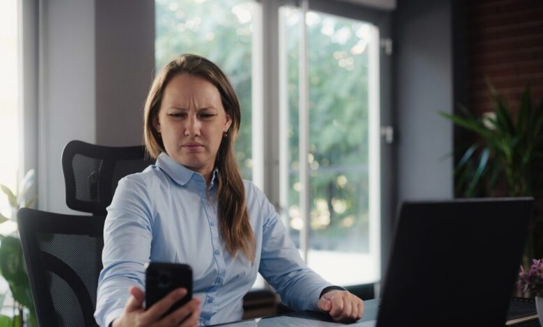 Πρεσβυωπία-και-καινοτόμες-θεραπείες:-laser-και-αναστρέψιμες-λύσεις-–-Τι-αλλάζει-στην-όραση-μετά-τα-40