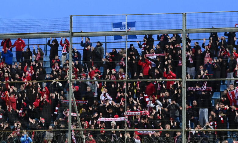 Με-κόσμο-ο-Ολυμπιακός-κόντρα-στον-Πανσερραϊκό-στις-Σέρρες:-Κυκλοφόρησαν-τα-εισιτήρια-των-Πειραιωτών