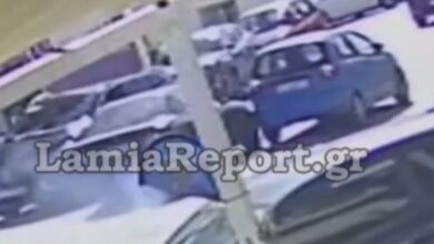 Λαμία:-Ανεξέλεγκτη-πορεία-86χρονου-στο-κέντρο-της-πόλης-–-«Με-τύφλωσε-ο-ήλιος»,-λέει-ο-ίδιος