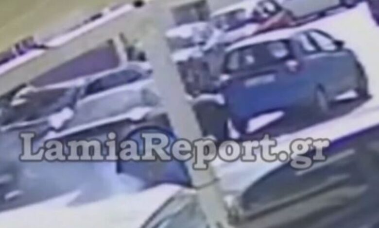 Λαμία:-Ανεξέλεγκτη-πορεία-86χρονου-στο-κέντρο-της-πόλης-–-«Με-τύφλωσε-ο-ήλιος»,-λέει-ο-ίδιος