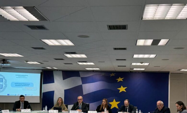 Παπαθανάσης:-Ρεκόρ-16,7-δισ.-ευρώ-στις-δημόσιες-επενδύσεις-το-2026-με-ισχυρή-συμμετοχή-του-Ταμείου-Ανάκαμψης