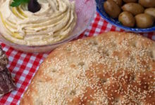 Καθαρά-Δευτέρα-2026:-Πού-θα-φτάσει-η-λαγάνα-φέτος-–-Πόσο-ακριβαίνουν-τα-θαλασσινά