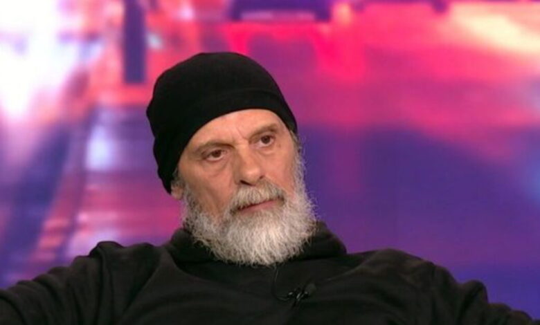 Τζώνυ-Θεοδωρίδης:-«Ο-Δαλιανίδης-μου-είχε-πει-ότι-αν-έβγαινα-με-το-κανονικό-μου-όνομα,-θα-με-έλεγαν-ψωνάρα»