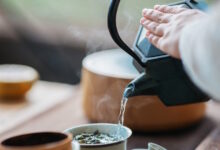 Κίνα:-Στόχος-1,5-τρισ.-γουάν-για-τη-βιομηχανία-τσαγιού-έως-το-2030