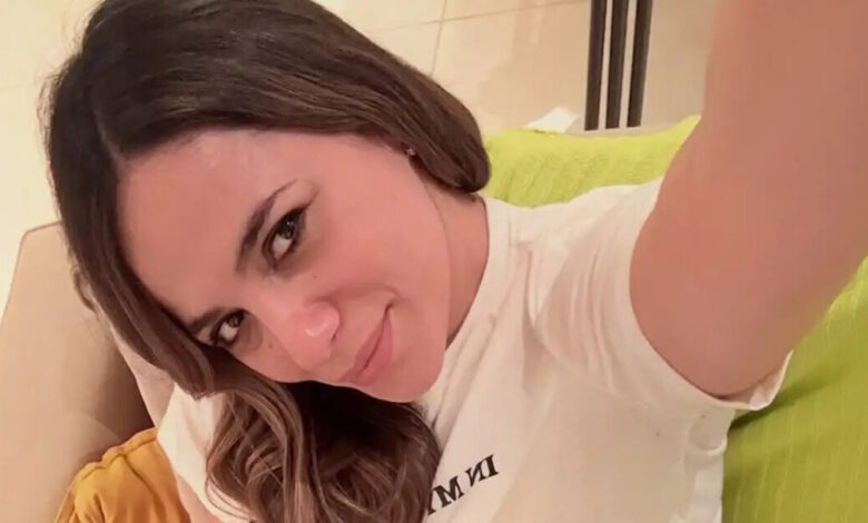 Ευλαμπία-Ρέβη:-«Η-αγκαλιά-μου-πιο-γεμάτη-από-ποτέ»-–-Νέα-φωτογραφία-με-τον-νεογέννητο-γιο-της