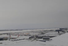 Βιέννη:-Αεροπλάνα-καθηλώθηκαν-στο-αεροδρόμιο-εξαιτίας-της-πυκνής-χιονόπτωσης,-εισερχόμενες-πτήσεις-εκτρέπονται-σε-άλλα