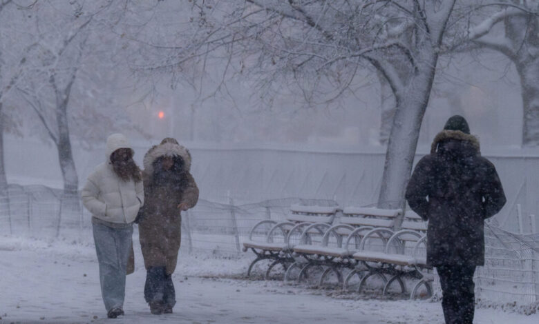 Η-Νέα-Υόρκη-θάφτηκε-στο-χιόνι:-Έφτασε-τα-50-εκατοστά,-απαγόρευση-κυκλοφορίας-–-Μαγευτικές-εικόνες