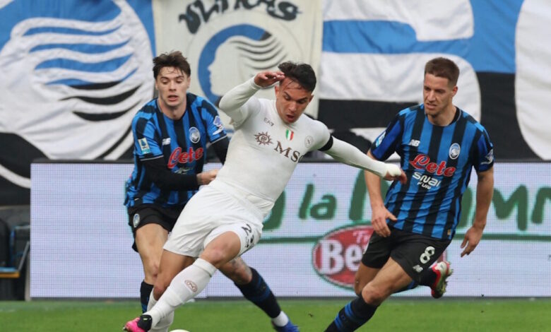 Οπαδός-έβριζε-για-πέναλτι-που-δεν-πήρε-η-Νάπολι-και-η-σύζυγός-του-τον-έστειλε-στο-νοσοκομείο-πετώντας-ψαλίδι-και-μαχαίρια