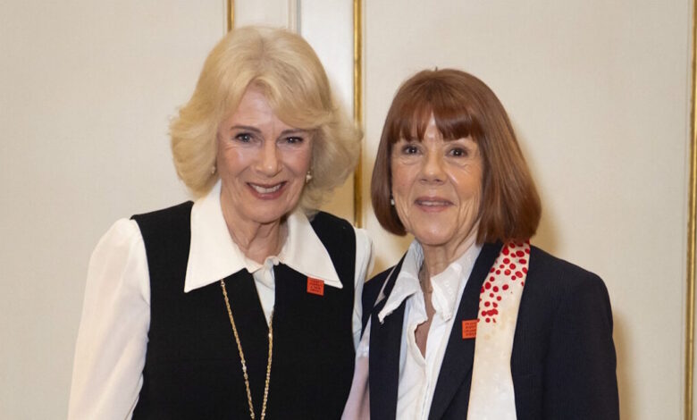 Η-βασίλισσα-Καμίλα-υποδέχτηκε-τη-Ζιζέλ-Πελικό-στο-Μπάκιγχαμ:-Η-Γαλλίδα-γυναίκα-–-«σύμβολο»-κατά-της-σεξουαλικής-βίας