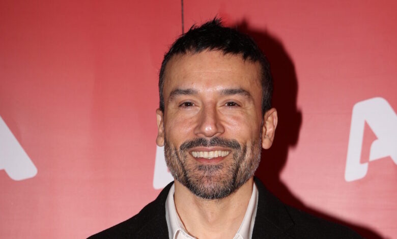 Παναγιώτης-Ραφαηλίδης:-Όταν-αναγνωρίζω-την-αγενή-κριτική-στα-social-media,-πατάω-το-μαγικό-κουμπί-του-μπλοκ