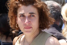 Δύσκολες-ώρες-για-τη-Δανάη-Λουκάκη-–-Πέθανε-η-γιαγιά-της