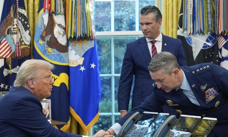 axios:-Κορυφαίος-στρατηγός-του-Τραμπ-τον-προειδοποιεί-για-μακροχρόνια-εμπλοκή-στη-Μέση-Ανατολή,-αν-χτυπήσει-το-Ιράν-–-Διαψεύδει-ο-πρόεδρος-των-ΗΠΑ