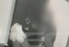 Κυψέλη:-«Είχε-βγάλει-αντικλείδι-χωρίς-να-το-ξέρω-και-μπήκε-σπίτι»-καταγγέλλει-η-μητέρα-της-25χρονης-ΑμεΑ-για-την-απόπειρα-βιασμού-από-64χρονο