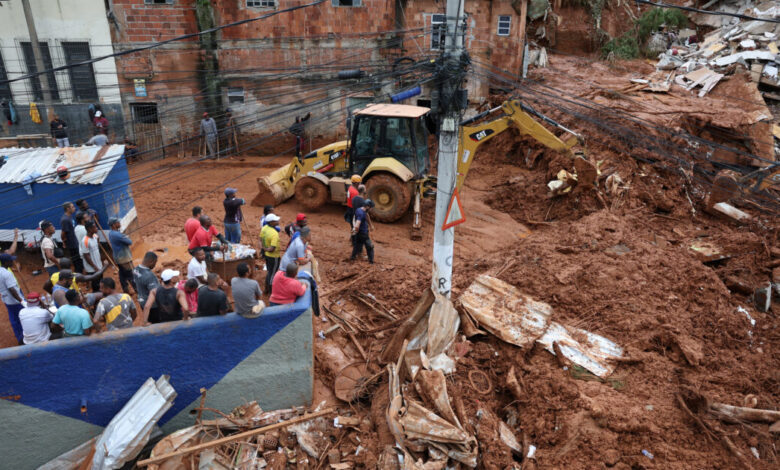 Βραζιλία:-29-νεκροί-και-πολλοί-αγνοούμενοι-από-κατολισθήσεις-–-Εικόνες-καταστροφής-από-τις-λάσπες-και-τα-ισοπεδωμένα-κτίρια