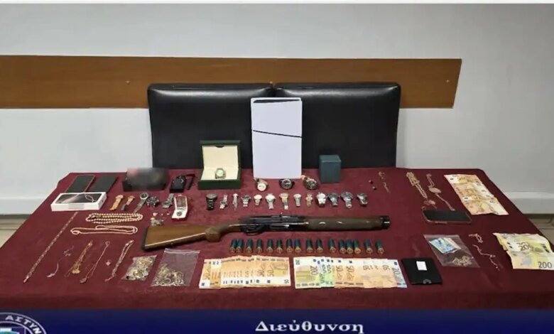 Στη-δημοσιότητα-οι-φωτογραφίες-των-16-διαρρηκτών-που-θησαύριζαν-στη-Θεσσαλονίκη