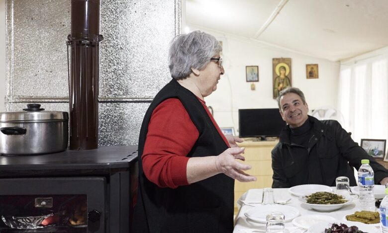 Η-«κυρά-του-Δέλτα»-για-την-συνάντηση-με-τον-Μητσοτάκη:-Δοκίμασε-ντολμαδάκια-αλλά-τον-ενθουσίασε-το-χέλι