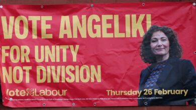 Βρετανία:-Μία-Ελληνίδα-διεκδικεί-αξίωμα-σε-τοπικές-εκλογές-με-τη-στήριξη-του-πρωθυπουργού