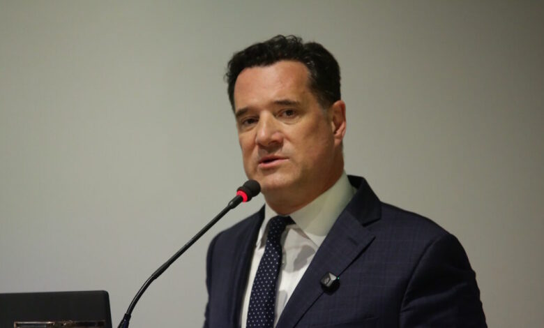 Ο-Άδωνις-Γεωργιάδης-αποδέχεται-την-πρόταση-της-Μαρίας-Καρυστιανού-για-debate