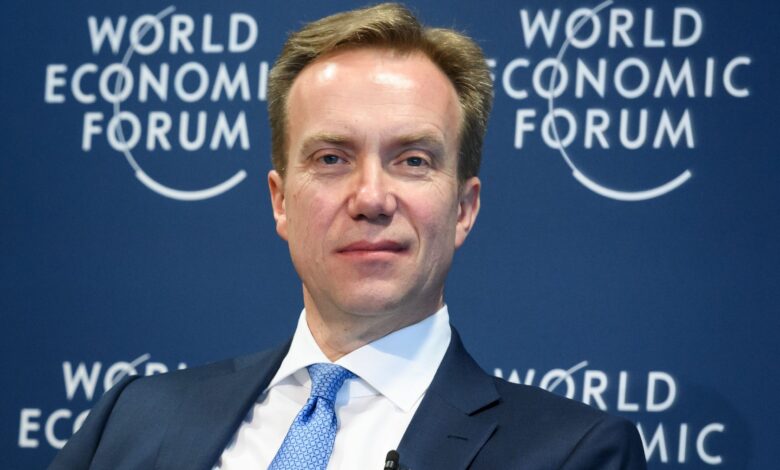 Παραιτήθηκε-ο-επικεφαλής-του-Φόρουμ-του-Νταβός,-μετά-την-έρευνα-για-διασυνδέσεις-με-τον-Έπσταϊν