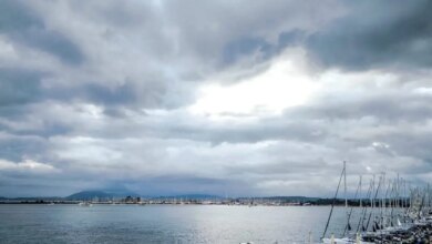 Καιρός-αύριο:-Βροχές-σε-Πελοπόννησο,-Ιόνιο,-Εύβοια-και-Θεσσαλία-–-Συννεφιά-στην-υπόλοιπη-χώρα