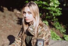 Η-ιστορία-της-Βικτόρια-Χοντσαρούκ:-Η-Ουκρανή-που-άφησε-τη-wall-street-για-τον-πόλεμο-–-«Αποφάσισα-να-αντισταθώ-σε-έναν-νταή»