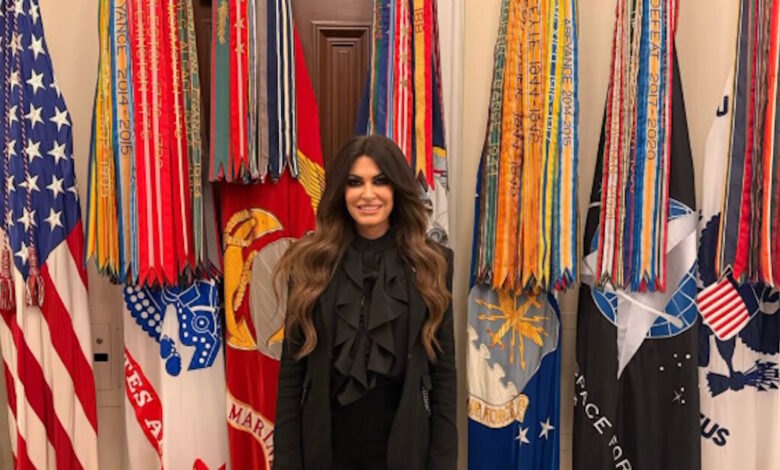 Η-Κίμπερλι-Γκιλφόιλ-έγινε-δεκτή-από-τον-Ντόναλντ-Τραμπ-και-τον-ενημέρωσε-για-την-πρόοδο-στις-σχέσεις-με-την-Ελλάδα