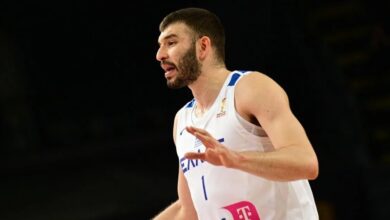 Εθνική-Ελλάδας-μπάσκετ:-Πρόβλημα-με-Ρογκαβόπουλο,-αμφίβολος-για-Μαυροβούνιο