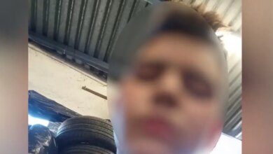 Λέρος:-Ποινική-δίωξη-στον-18χρονο-που-σκότωσε-τον-πατέρα-του-–-Απολογείται-την-Τρίτη