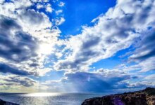 Καιρός-αύριο:-Άνοιξη-με-βροχές-σε-Κρήτη-και-Κυκλάδες-–-Ηλιοφάνεια-με-παροδικές-νεφώσεις-στην-υπόλοιπη-χώρα