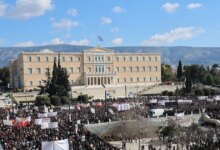 Τέμπη:-Μεγαλειώδεις-συγκεντρώσεις-σε-όλη-τη-χώρα-–-Ένταση-και-μικροεπεισόδια-σε-Αθήνα-και-Θεσσαλονίκη