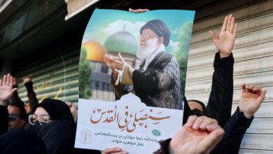 Νεκρός-ο-Αλί-Χαμενεΐ:-Ο-λάτρης-του-Τολστόι-και-του-Ουγκό-που-έγινε-Αγιατολάχ-–-Το-τέλος-του-ανθρώπου-που-σημάδεψε-το-Ιράν-για-35-χρόνια