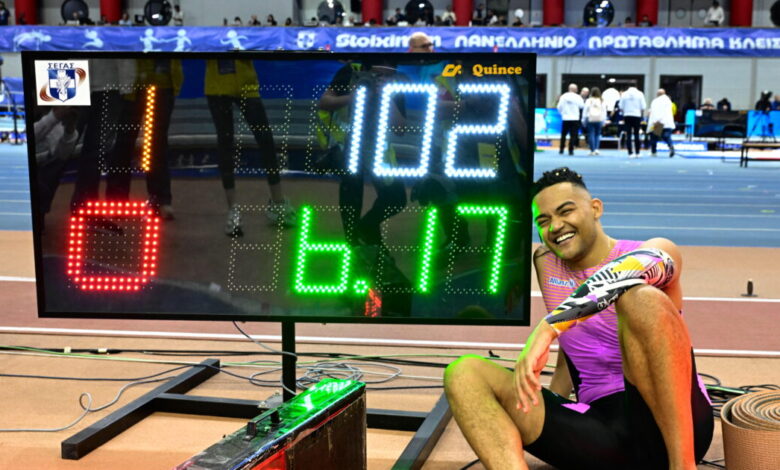 Ο-Εμμανουήλ-Καραλής-μίλησε-με-τον-θρυλικό-Σεργκέι-Μπούμπκα-μετά-το-ιστορικό-άλμα-του-στα-6,17-μέτρα