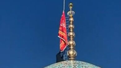 Το-Ιράν-ύψωσε-την-«Κόκκινη-Σημαία-της-Εκδίκησης»-και-απειλεί-ΗΠΑ-και-Ισραήλ-για-τον-θάνατο-του-Αλί-Χαμενεΐ-–-Συνεχίζονται-οι-βομβαρδισμοί-στην-Τεχεράνη