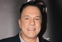 Ποσειδώνας-Γιαννόπουλος-για-Σάκη-Ρουβά:-Τηλεοπτικά-δεν-μου-άρεσε-ποτέ,-μου-κάνει-πιο-τετράγωνος-και-ξύλινος