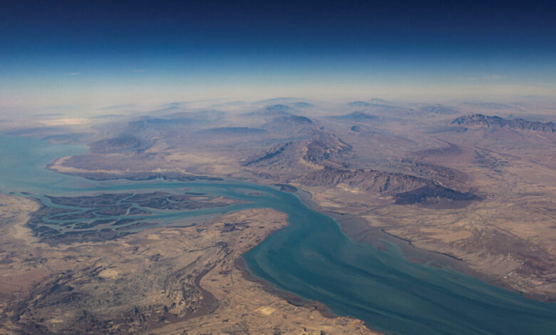 Σενάριο-διακοπής-της-παραγωγής-πετρελαίου-στη-Μέση-Ανατολή-εάν-τα-Στενά-του-Ορμούζ-κλείσουν-για-εβδομάδες
