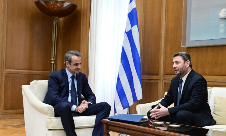 Μητσοτάκης:-Κατ’-ιδίαν-ενημέρωση-των-πολιτικών-αρχηγών-για-τη-Μέση-Ανατολή,-συνάντηση-την-Τρίτη-με-Ανδρουλάκη