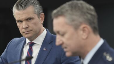 Υπουργός-Πολέμου-των-ΗΠΑ-για-Ιράν:-Θα-φθάσουμε-όσο-μακριά-χρειάζεται…